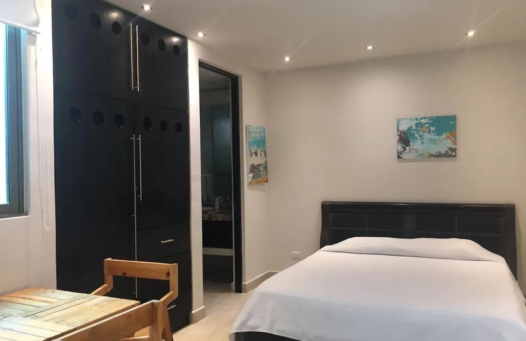 Hotel 770-1